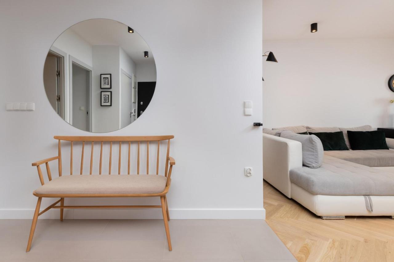 Superior Apartment With Balcony & Parking Gdansk By Noclegi Renters Prestige Екстер'єр фото